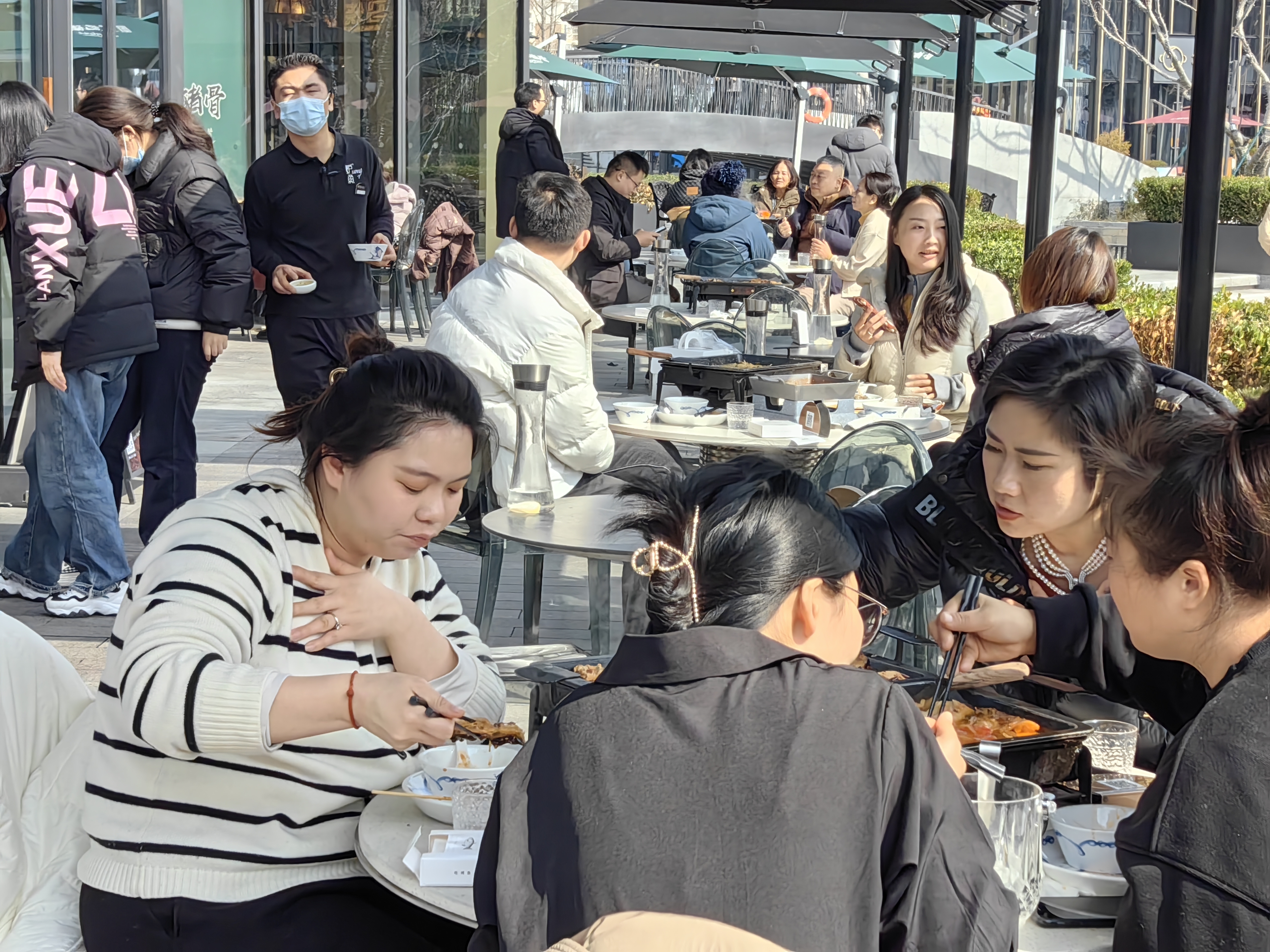 天氣晴好 南湖天地人氣旺