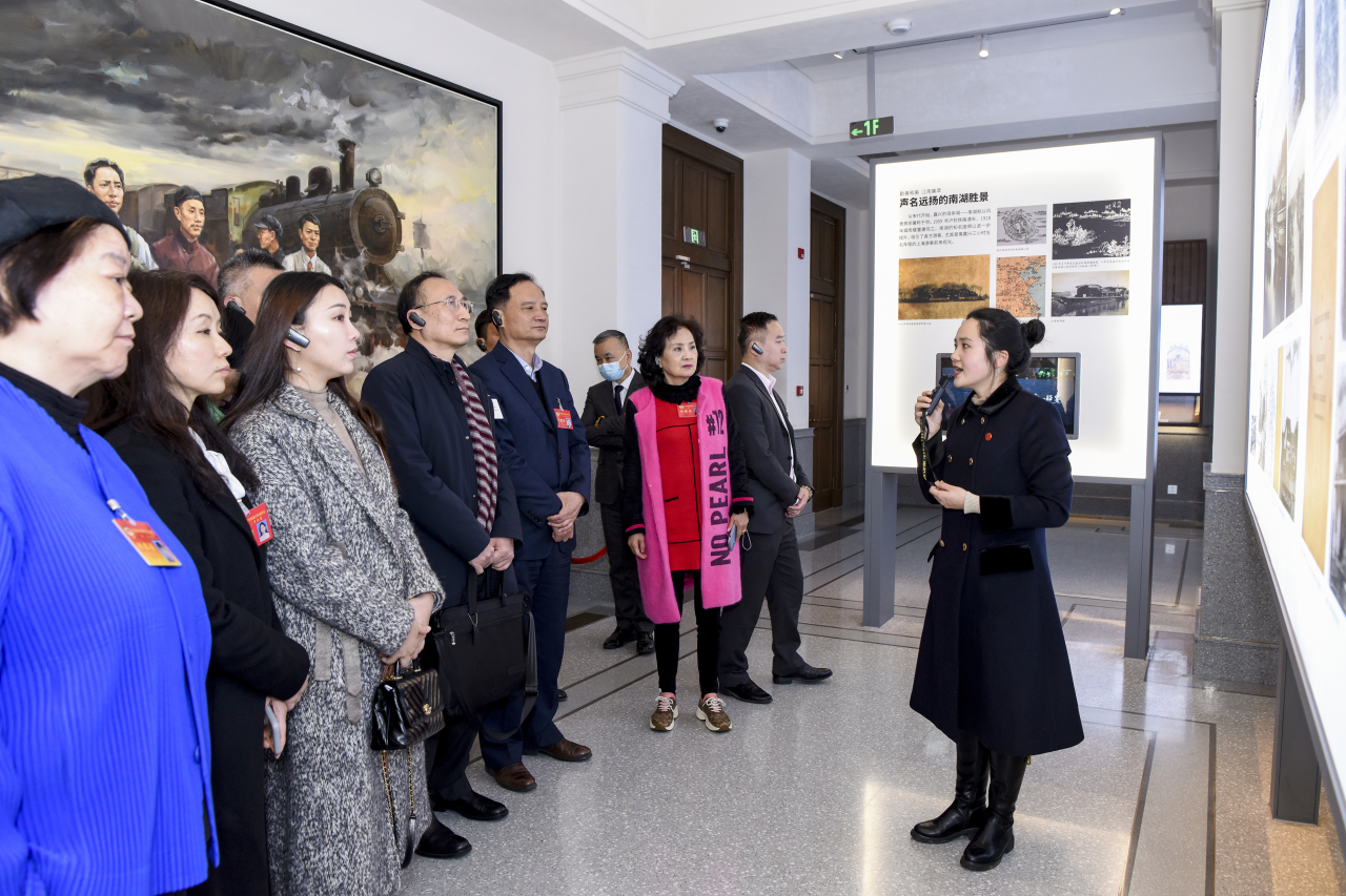 時隔三年,港澳委員、港澳臺僑代表人士回嘉贊嘆城市蝶變