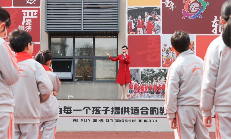 銘記歷史 薪火相傳