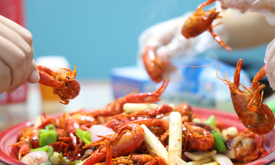 天氣越來(lái)越熱 龍蝦越來(lái)越火