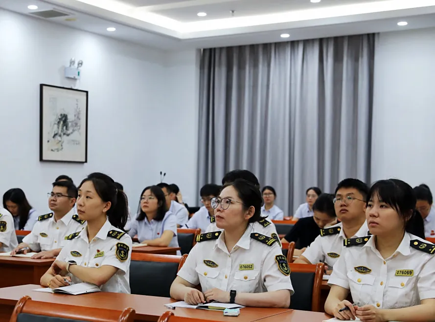 https://mmbiz.qpic.cn/sz_mmbiz_png/kOCnT5l1CzdmjRBOT5tCkzy6icibXaHiaicfmmaNFOQI5xzib0ZLn4H43BayxrndlibcaRmmKEwVsU7LQZQ2A3dP1jnQ/640?wx_fmt=png&from=appmsg&tp=webp&wxfrom=5&wx_lazy=1#imgIndex=7 图片