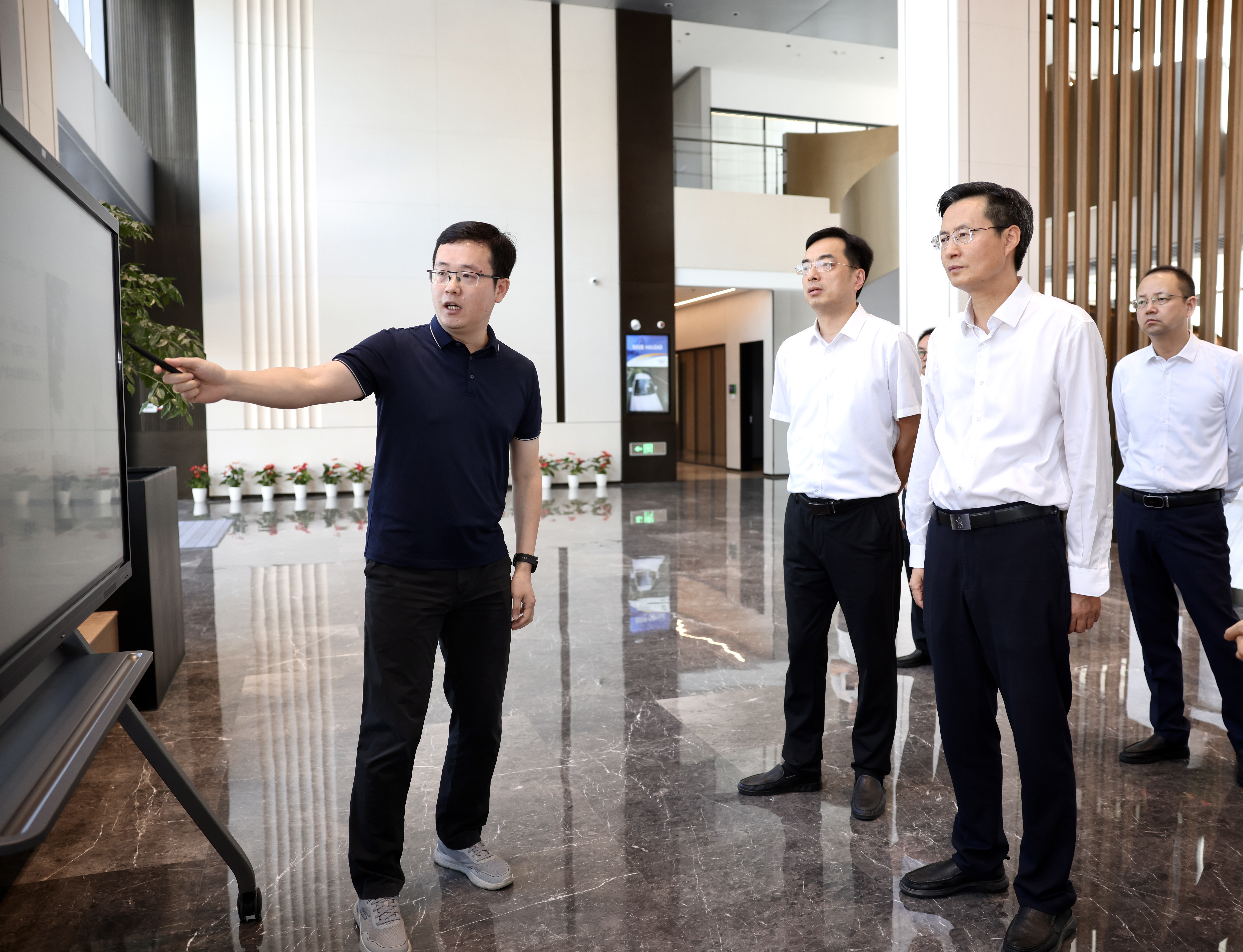 b3b130f414dae204ce1eb706e4cdc5a4.jpg b3b130f414dae204ce1eb706e4cdc5a4.jpg