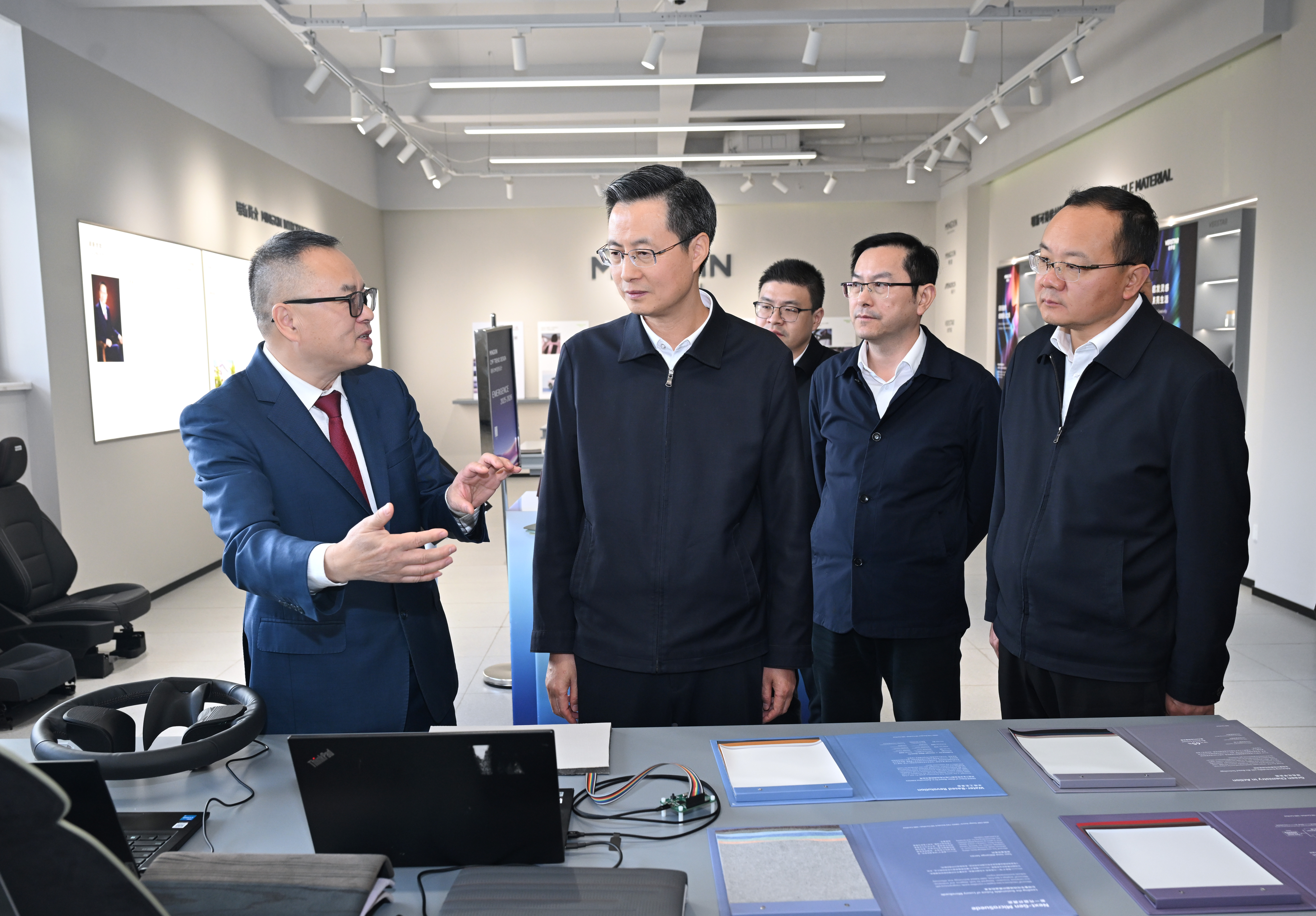 4f7b79aec4ebd1308009453eca6e0e83.jpg 4f7b79aec4ebd1308009453eca6e0e83.jpg