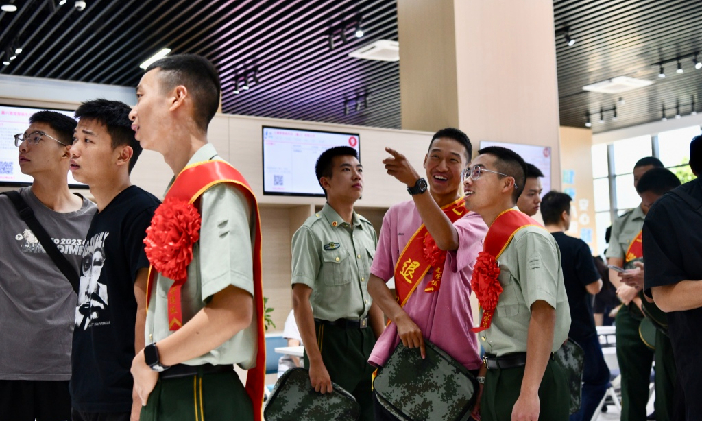 
                戎归秀洲 “职”面未来