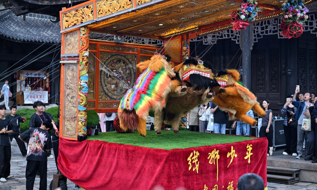 
                中国传统艺术文化绽放乌镇戏剧节